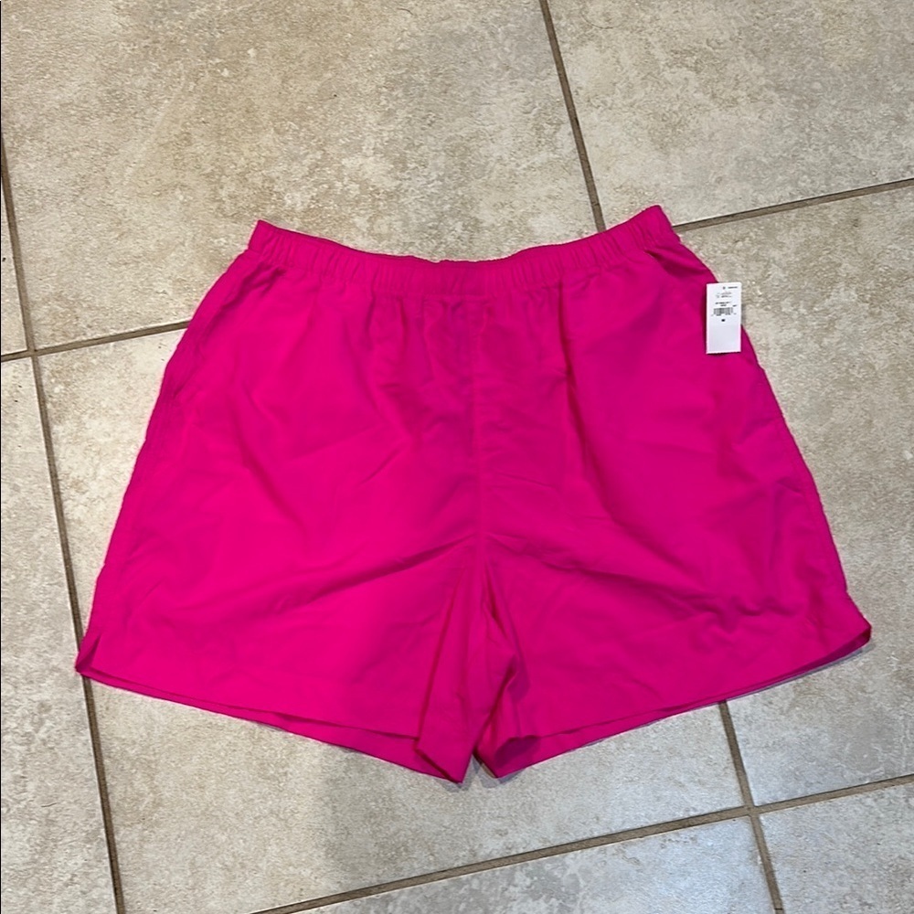 NWT! Gap Fit Sizzlin Fuschia Neon Pink Crinkle Nylon Longer Athletic Shorts M